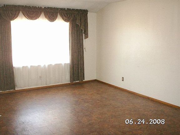4th image of 1882 Orlando Dr