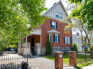 72 3rd St #3, Collingwood, ON L9Y 1K5