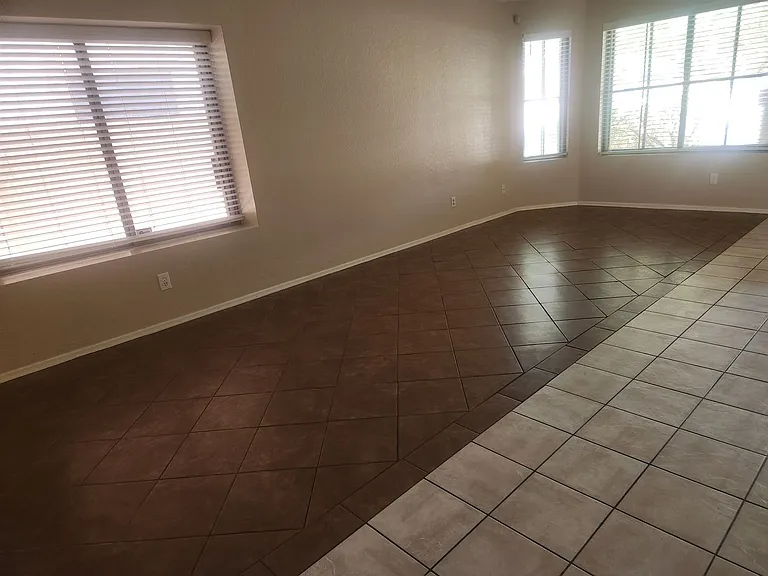 5511 S 15th Way — Photo 6