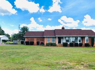 915 Moore Ave, Opp, AL 36467