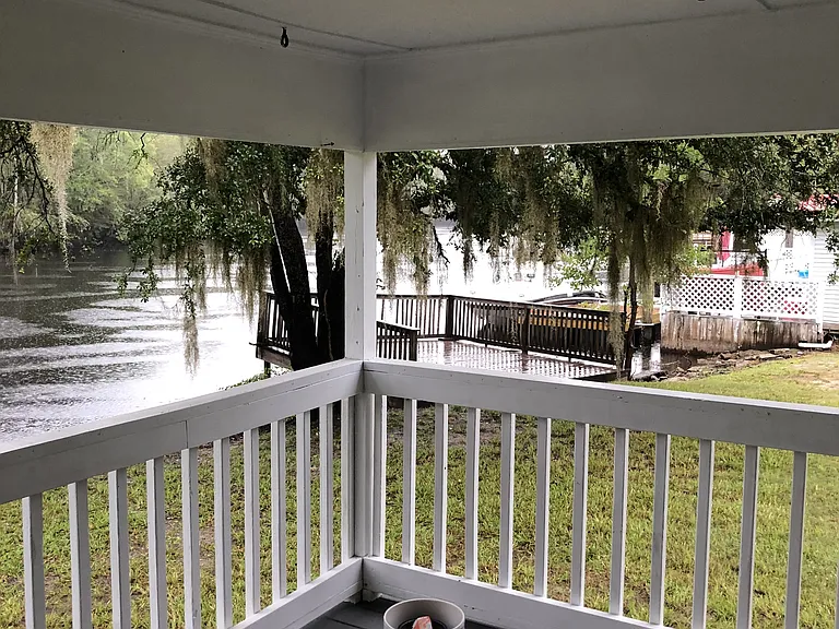 1068 Waccamaw Dr — Photo 1