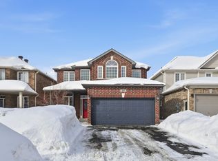 10 Auburn Ct, Barrie, ON L4N 6G9