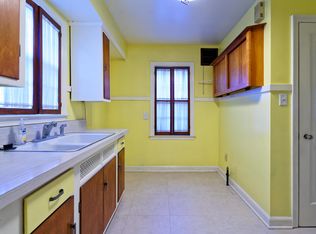 2705 Taylor Ave, Racine, WI 53403