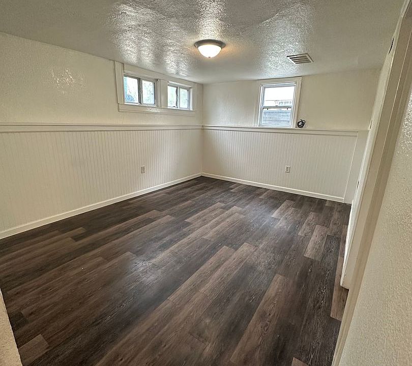 1st image of 2204 9th Ave