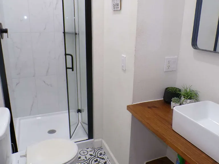 308 E Jacob St #10 — Photo 10