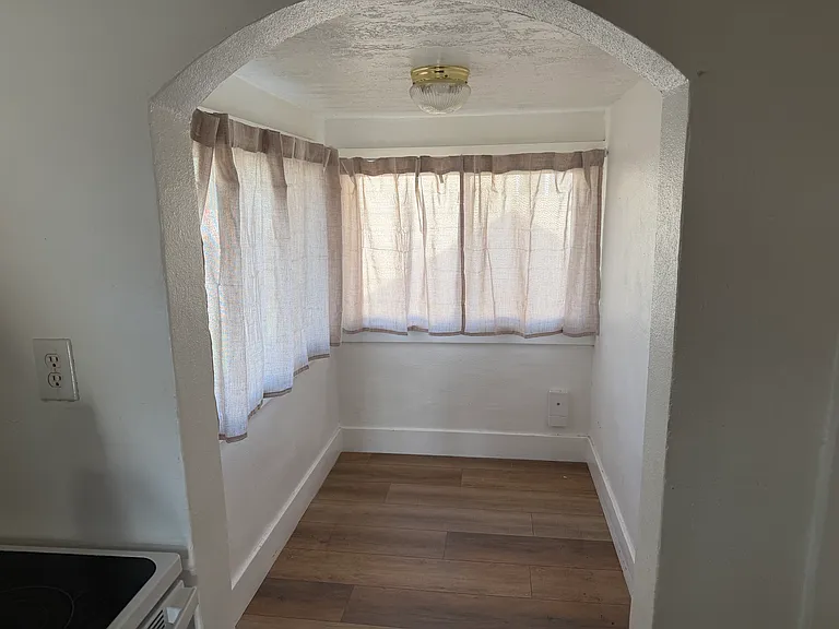 Breakfast nook