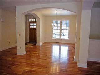 3rd image of 327 Abbington Ct