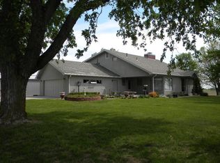 2381 295th Ave, Sidney, IA 51652