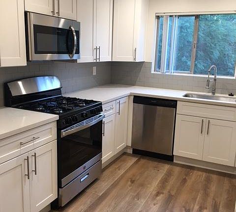3rd image of 860 S Wooster St APT 301