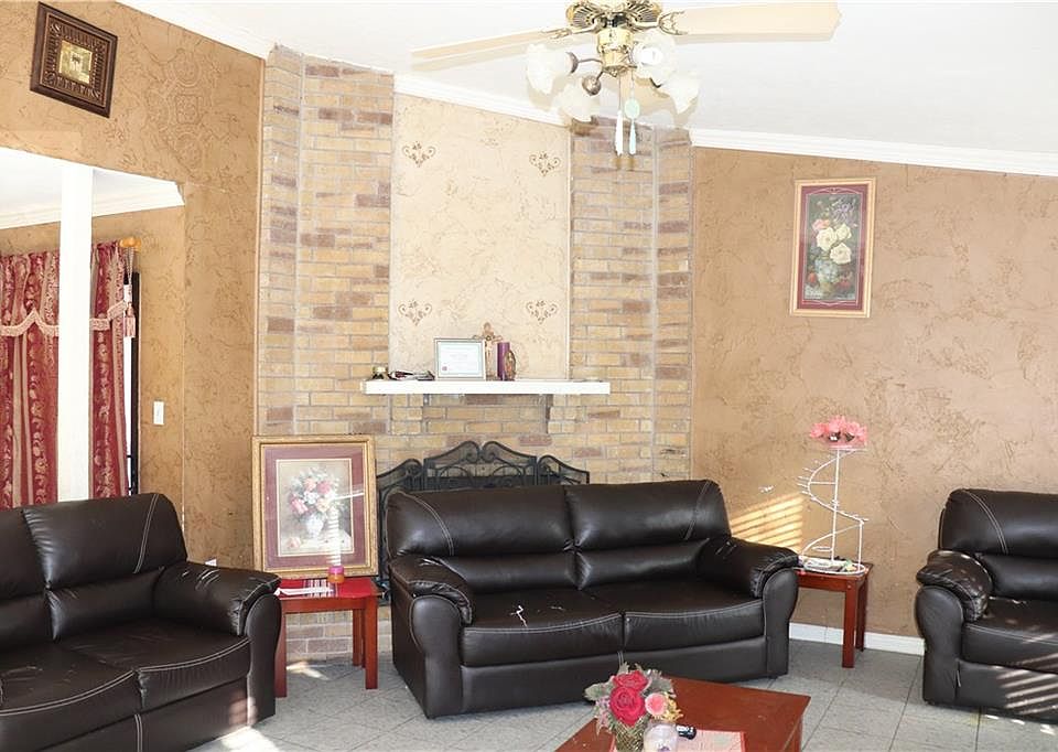 1st image of 1818 Vine Dr