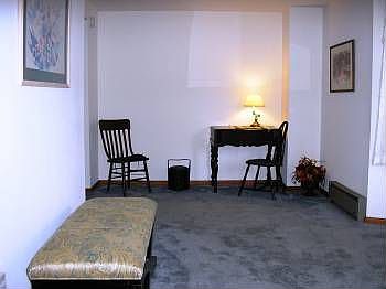 5th image of 15 E Wilmot Ave