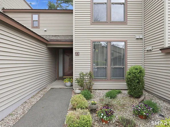 23 Maple Lane #23, Avon, CT 06001