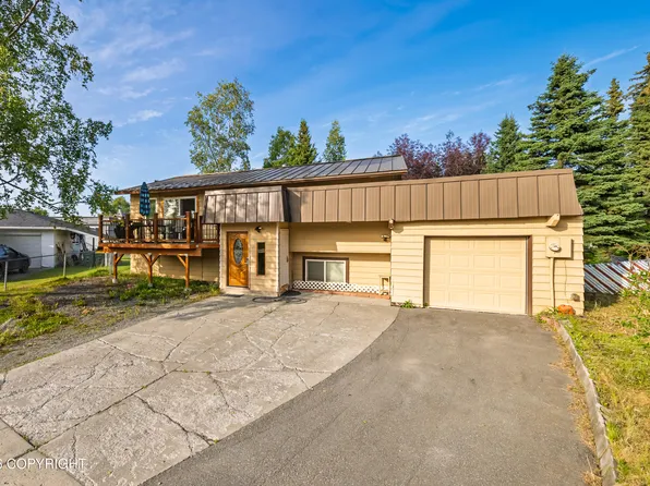 521 E 46th Pl, Anchorage, AK 99503
