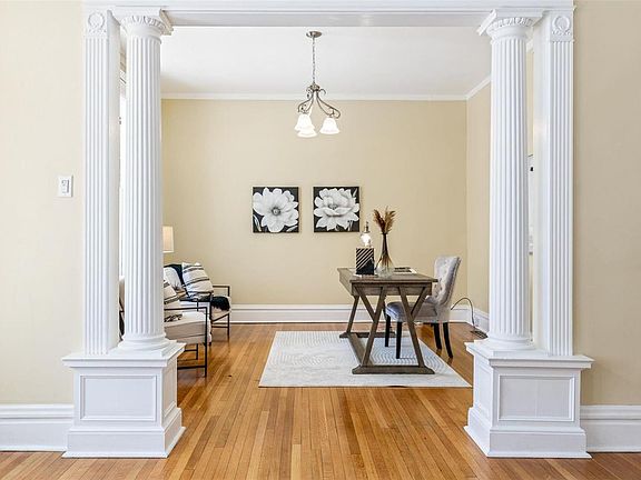 5th image of 6127 Kingsbury Ave