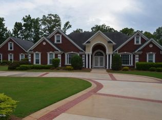 209 Equestrian Dr, Forsyth, GA 31029