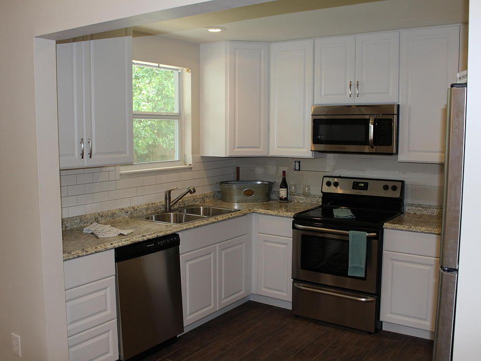 1st image of 3003 Searchwood Dr