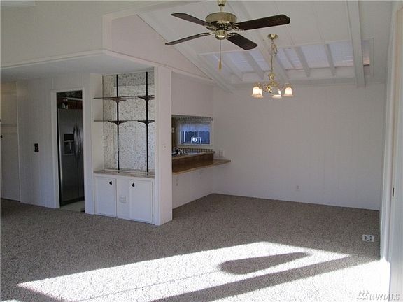 2nd image of 5900 64th St NE Unit 81