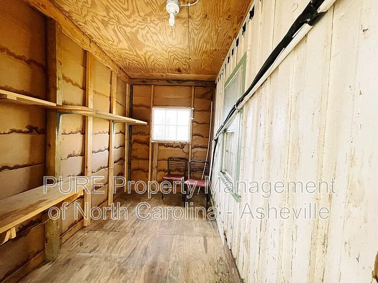 740 Reservoir Rd — Photo 9