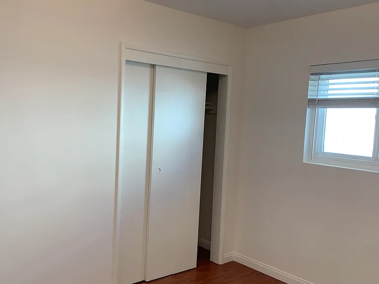 2219 Mathews Ave #A — Photo 12