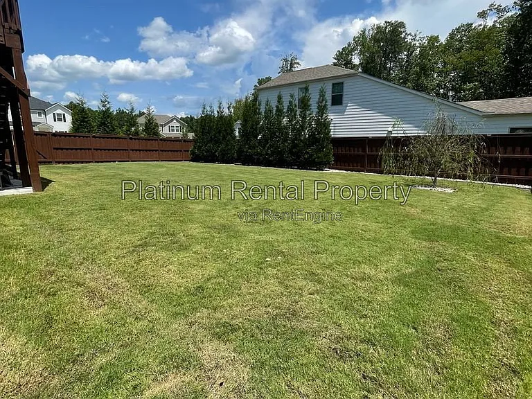 3215 Summerpoint Xing — Photo 88