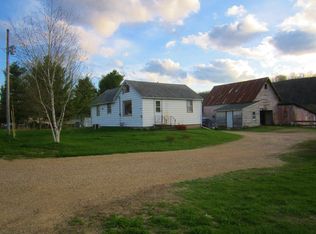 621 N 4th St, Readstown, WI 54652