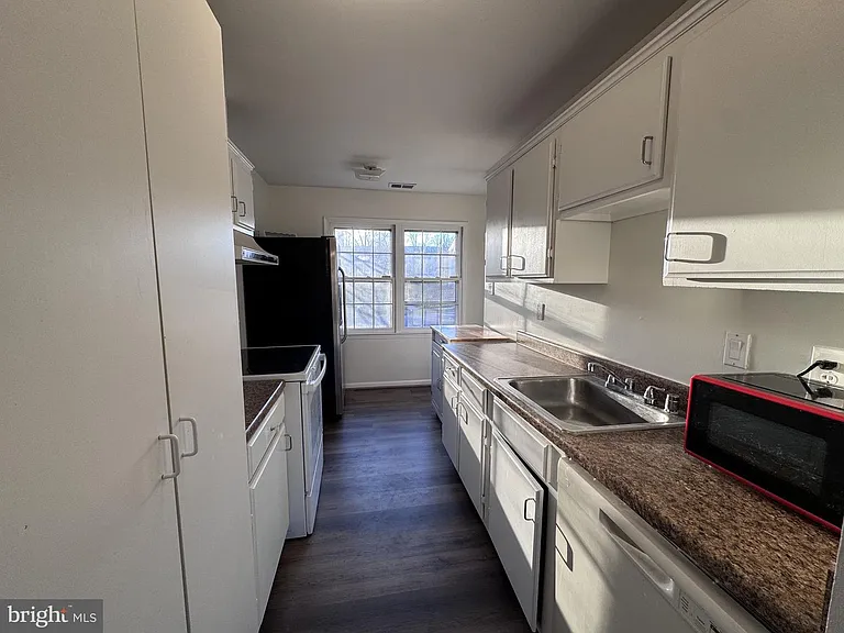 12335 Woodlawn Ct — Photo 8