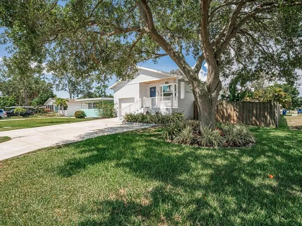 3792 Arkansas Ave NE, Saint Petersburg, FL 33703