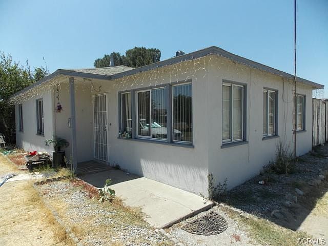 1st image of 19560 Jurupa Ave