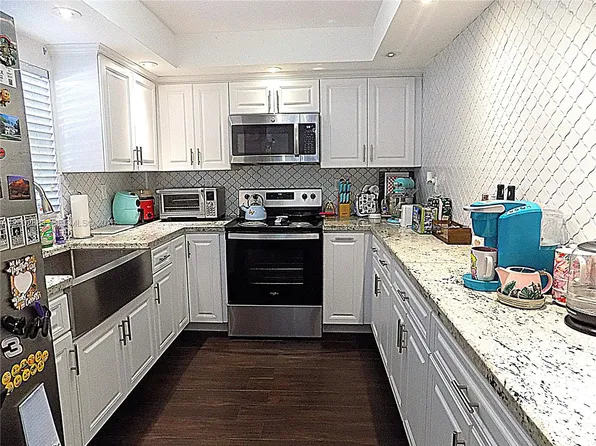 20831 San Simeon Way APT 103, Miami, FL 33179