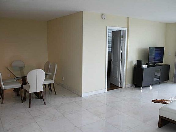 4th image of 9500 W Bay Harbor Dr APT 3D