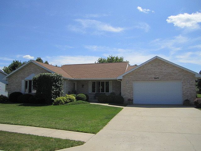 1st image of 849 Heritage Ln