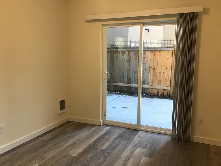 4259 8th Ave NE — Photo 28
