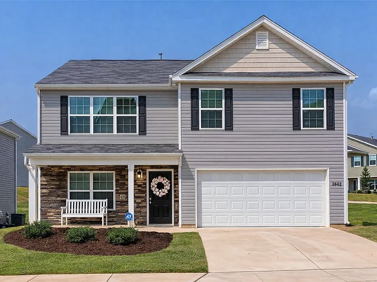 5021 Black Forest Dr — Photo 2