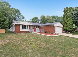 3208 Raynell St, Lansing, MI 48911
