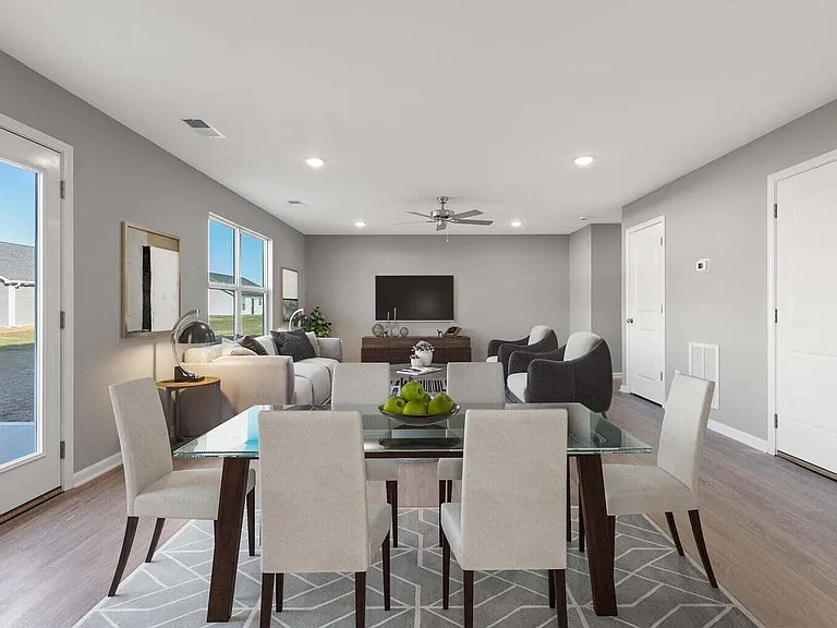 6056 Arbor Wds Way — Photo 8