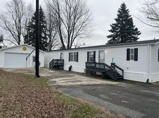 395 Davis Rd, Sandusky, MI 48471