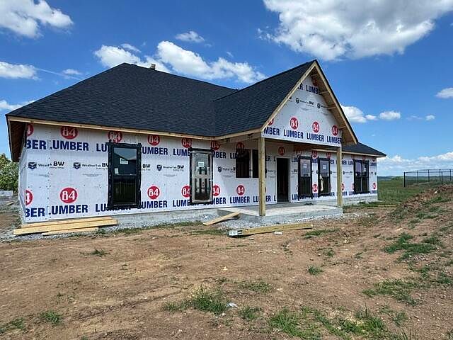 1st image of 520 Overlook Dr