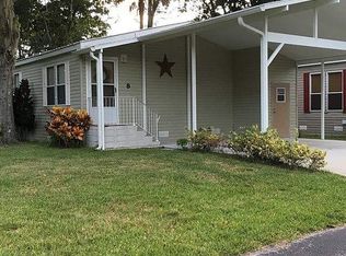 8 Twin Coach Ct, Daytona Beach, FL 32119