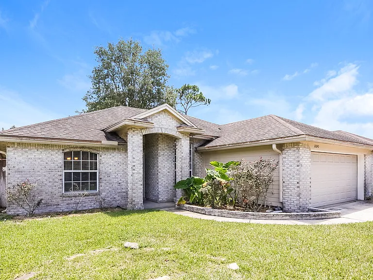 12640 Ashmore Green Dr S — Photo 3