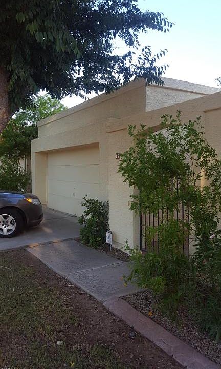 1st image of 35 W Calle De Arcos