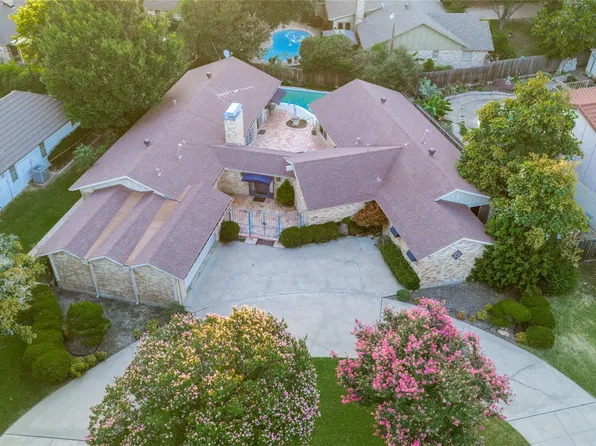 6101 Circleview Dr, Haltom City, TX 76180