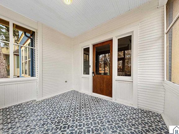 3rd image of 133 Lincoln St