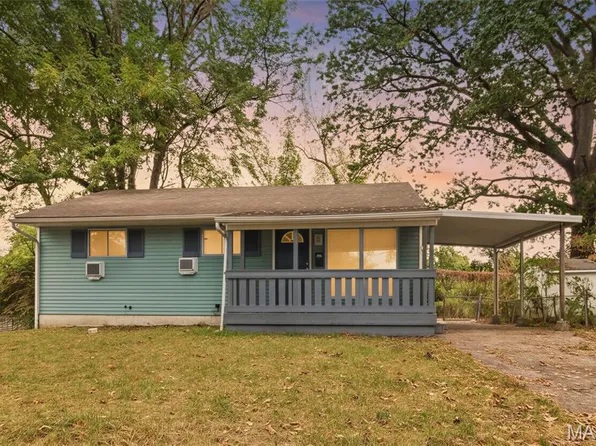 261 Glen Garry Rd, Saint Louis, MO 63137