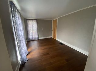 1620 Adams St, Coshocton, OH 43812