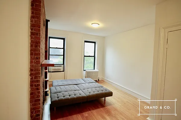 Rented by Grand & Co. | media 19