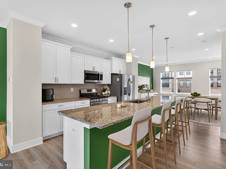 7706 Red Moon Way — Photo 3