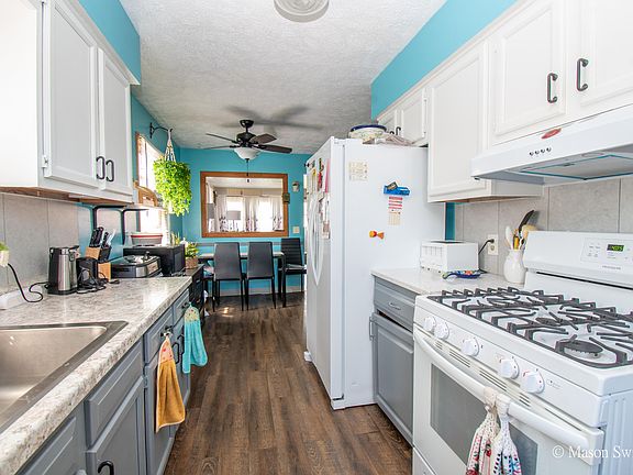 5th image of 236 Nora St SE