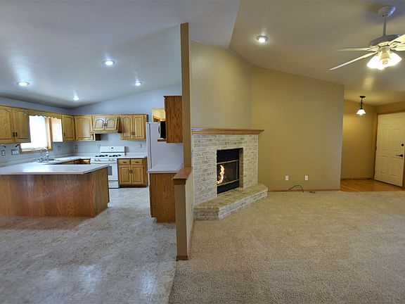 Great room open concept to kitchen/dining area