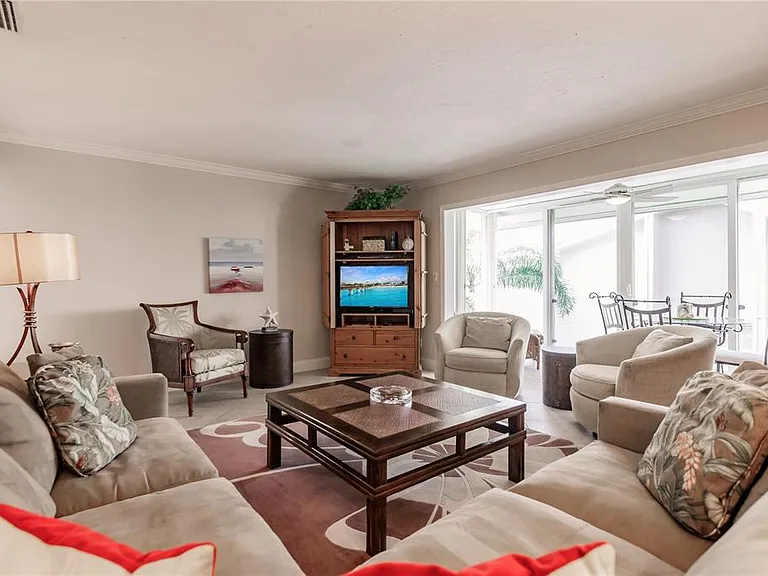 6052 W Peppertree Way #235B — Photo 5