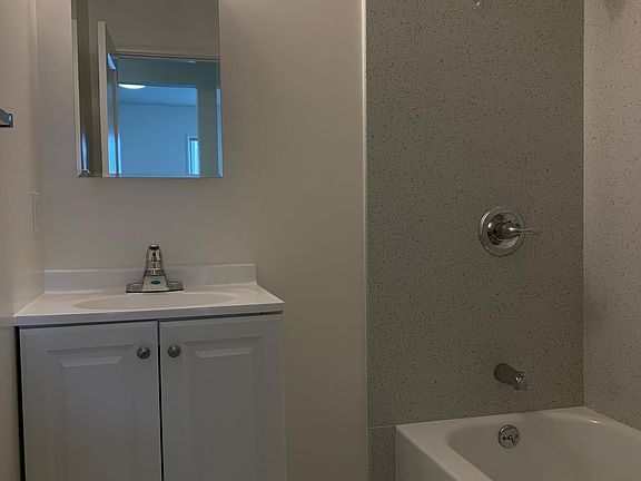 4th image of 2832 Nicholl Ct #2832